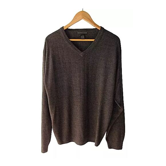 Geoffrey Beene Other - Geoffrey Beene Sweater Men’s Coffee Brown V-neck Pullover Knit Sweater Size Larg